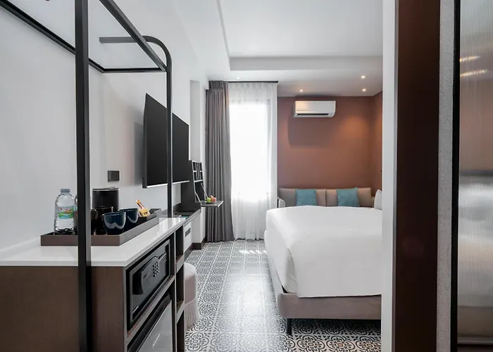 Merchant's Gate Songwat 3*