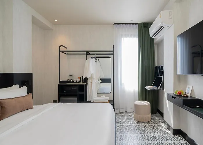 Merchant's Gate Songwat 3*