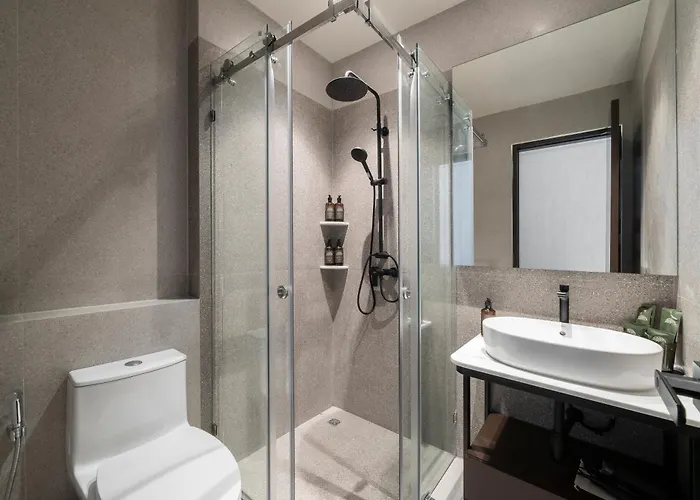 Отель Merchant's Gate Songwat 3*